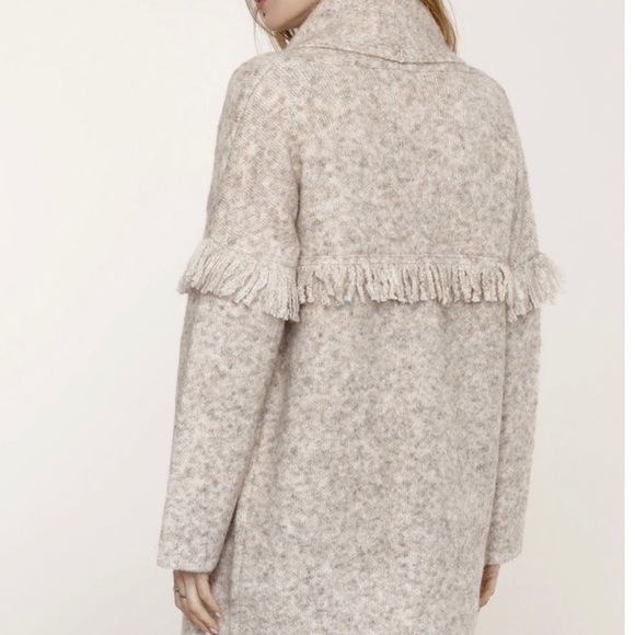 Cozy light coat/ sweater - Picture 2 of 3